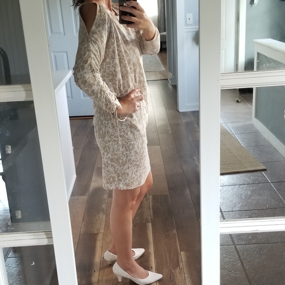 Dress - Picture 2 of 4